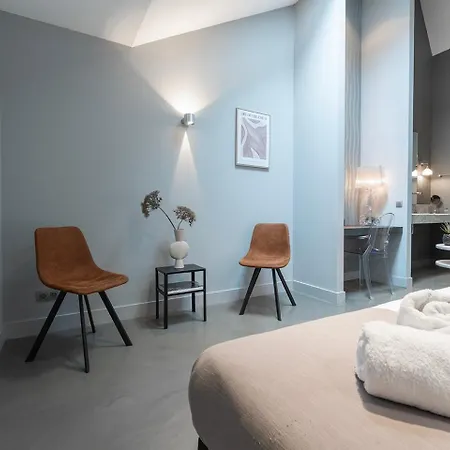 With Wellness Nextdoor And Kitchen Access אוס