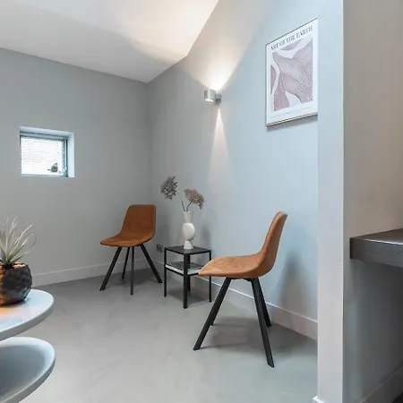 With Wellness Nextdoor And Kitchen Access אוס