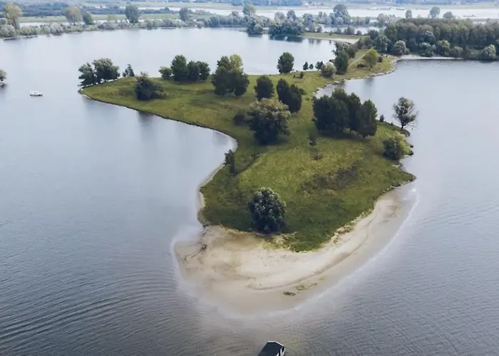 Πανσιόν With Wellness Nextdoor And Kitchen Access 3*