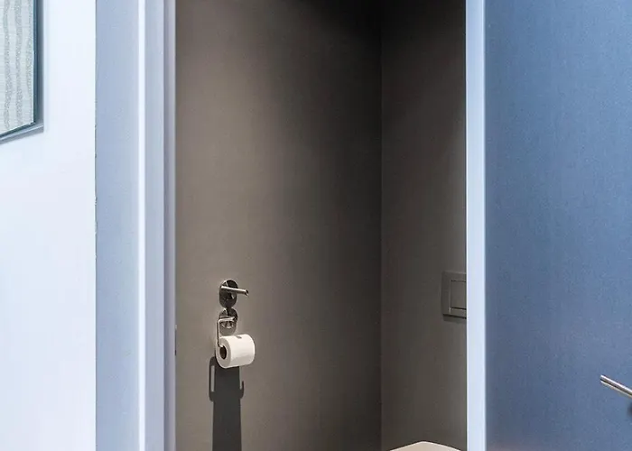 Πανσιόν With Wellness Nextdoor And Kitchen Access Oss