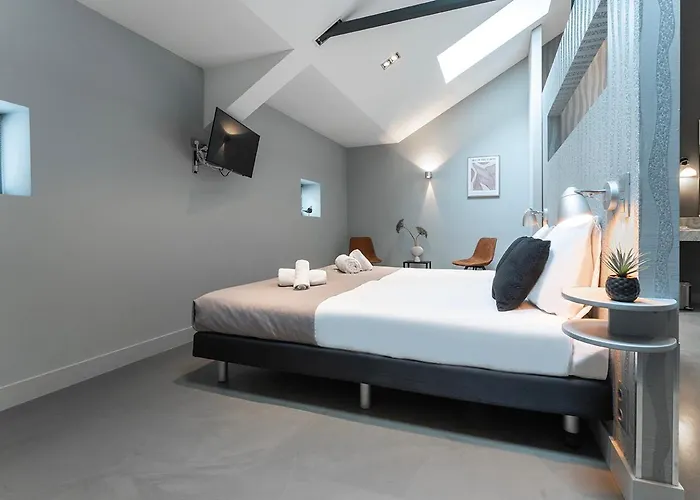 With Wellness Nextdoor And Kitchen Access Πανσιόν