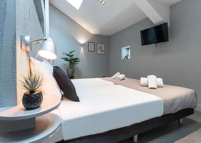 With Wellness Nextdoor And Kitchen Access Πανσιόν